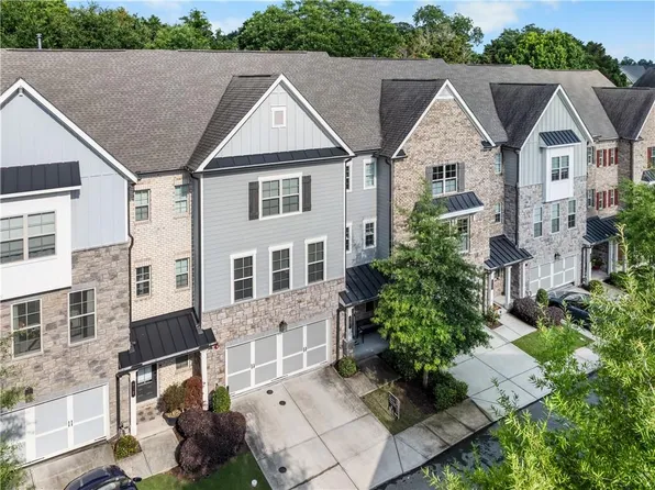 724 Henry Dr, Marietta, GA 30064