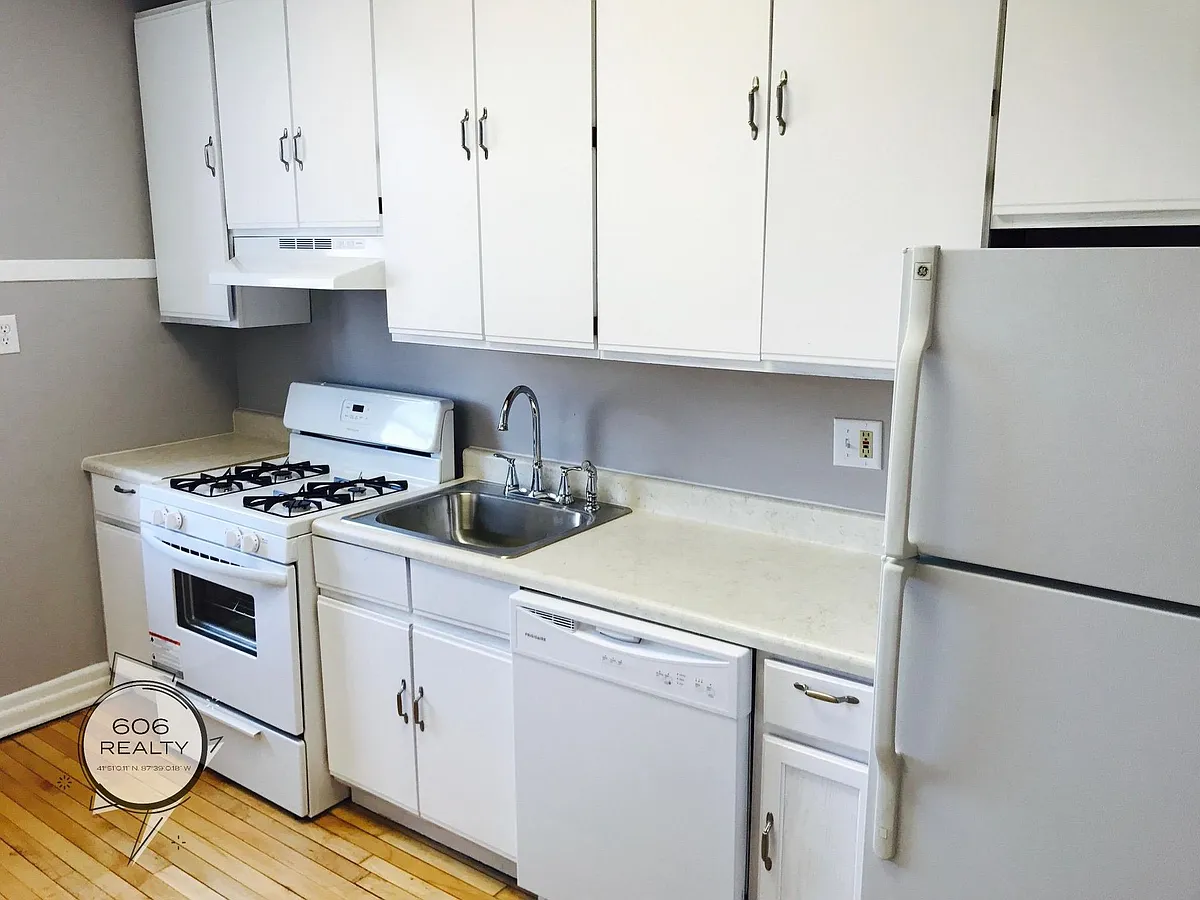 Building Photo - 3932 N Keeler Ave #2A