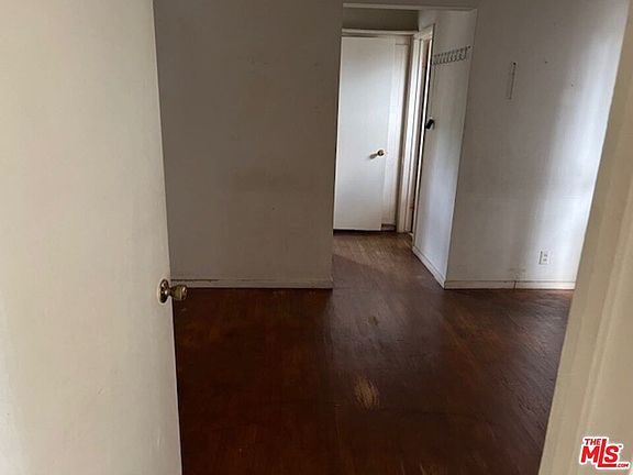 2nd image of 1615 S California Ave