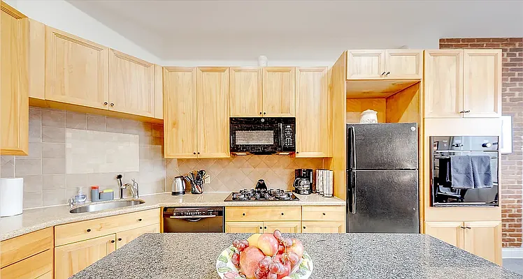 Rented by Oxford Property Group | media 18