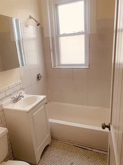 4 Hancock St #2 — Photo 4