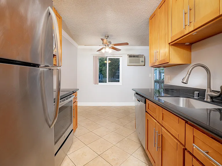Regency #122 kitchen