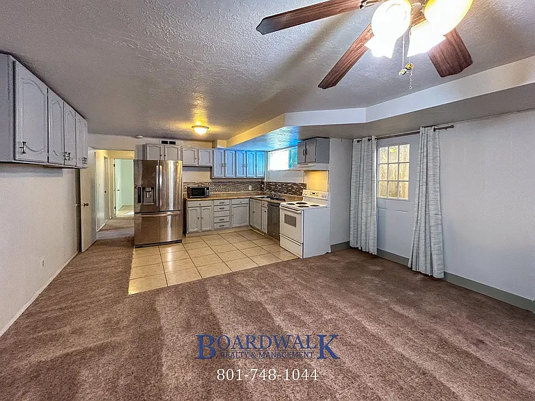 1528 E 8640 S — Photo 7