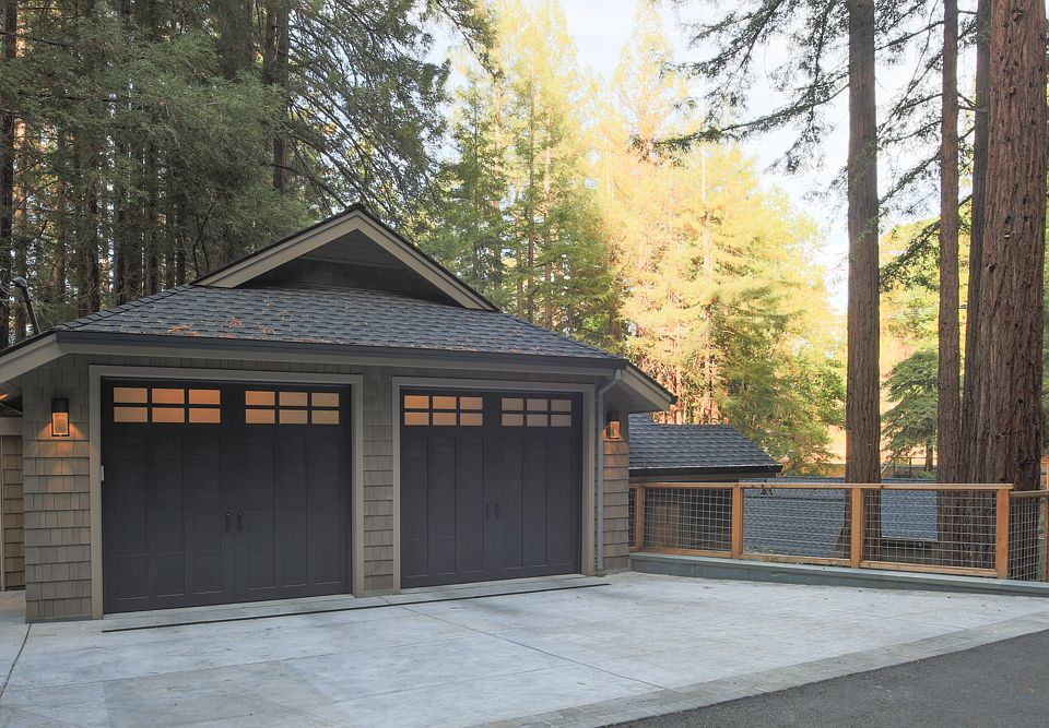 2nd image of 317 Crown Rd