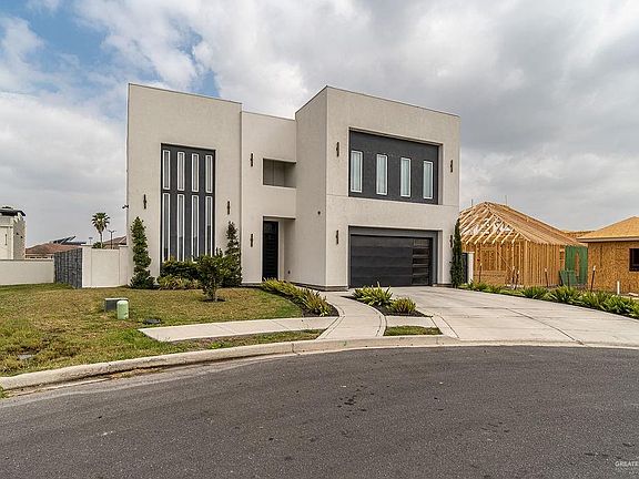 3rd image of 2717 E Giorgio Dr