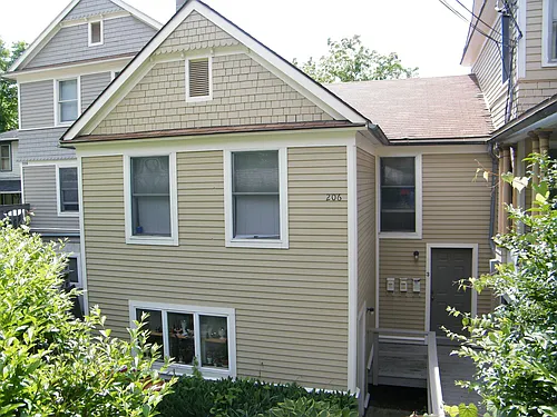 206 W Spencer St Photo 1