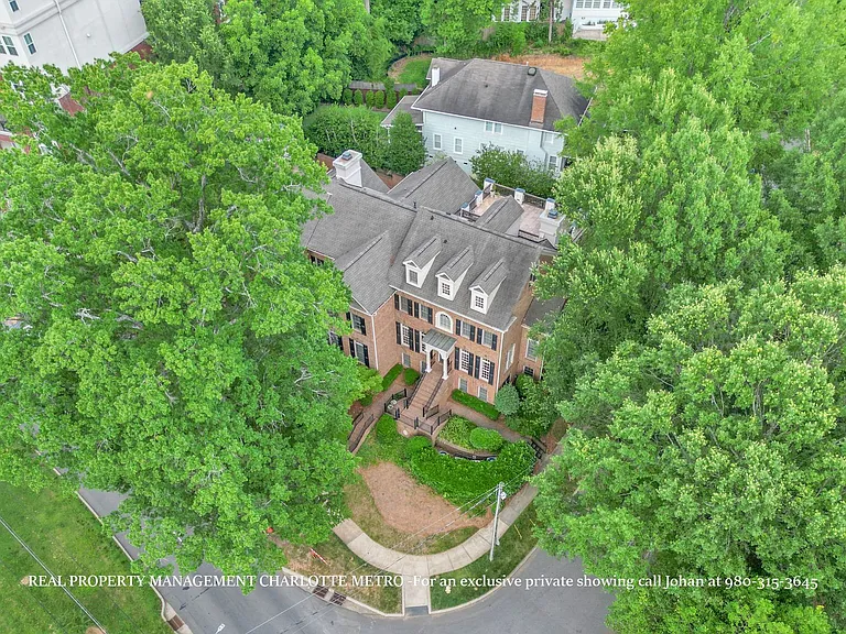 529 Queens Rd — Photo 89