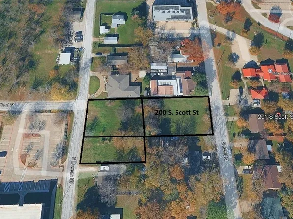 200 S Scott St, Burleson, TX 76028