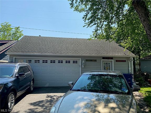 3rd image of 1571 Grace Ave