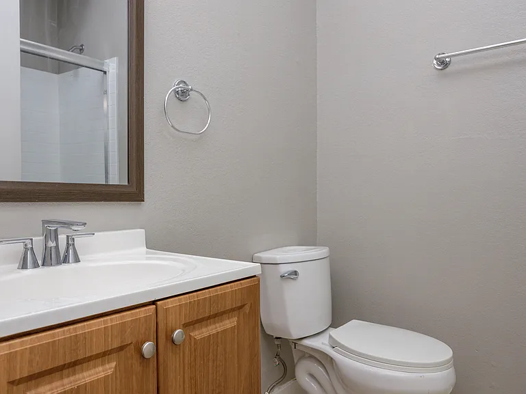 6021 Carlton Way — Photo 25