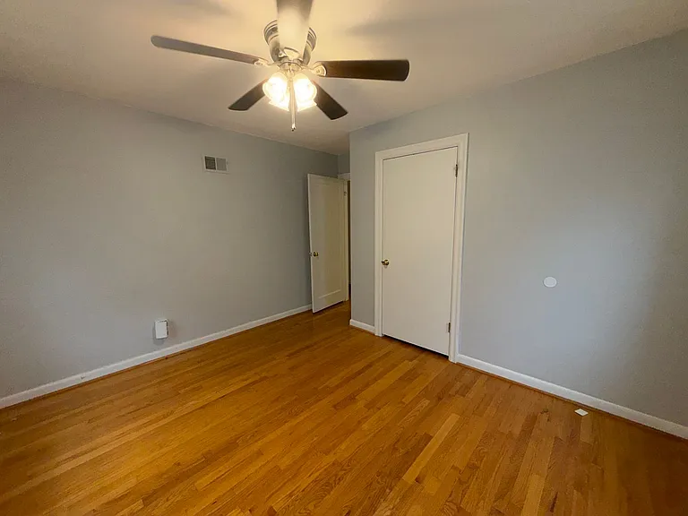 421 Cannonbury Dr — Photo 17