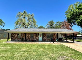 1503 Peach St, Vidalia, LA 71373