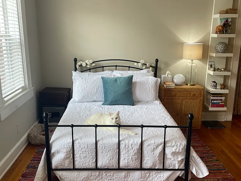 The Georgian — Photo 16