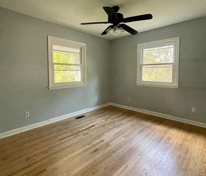 9505 Eastern View Trl — Photo 12