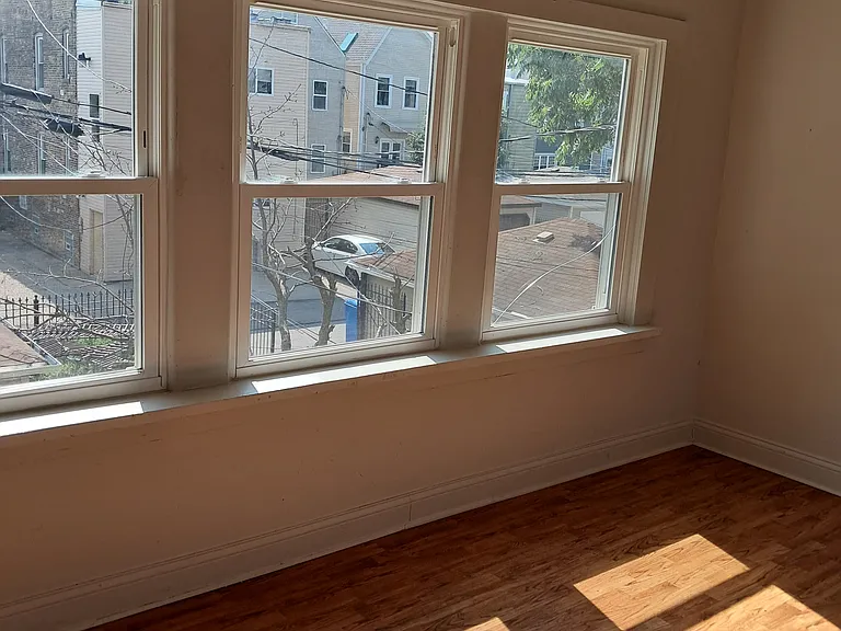 3057 N Sawyer Ave #2 — Photo 6