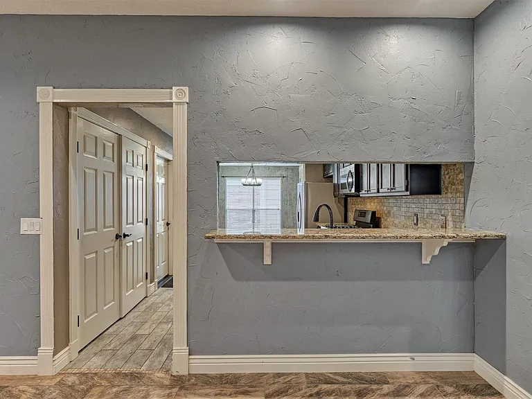 30 Cottage Grove Pl — Photo 14