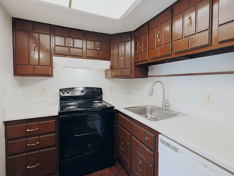 The Jefferson Apartments — Photo 168