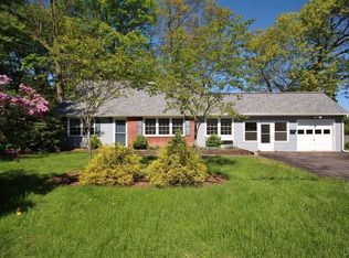 8 Miller Rd, Poughkeepsie, NY 12603