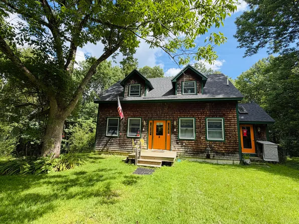 30 Hunt Road, Belfast, ME 04915