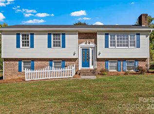 1180 Faulkenberry Rd, King, NC 27021