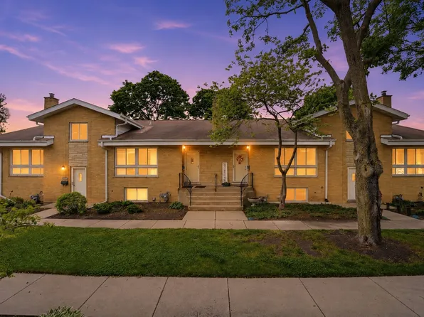 1533 N Arlington Heights Rd APT C, Arlington Heights, IL 60004