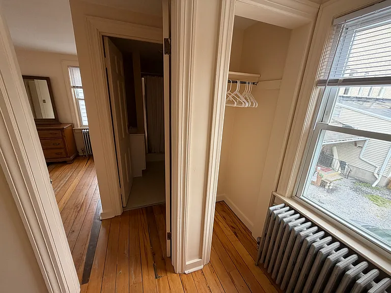 21 College St #3 — Photo 10