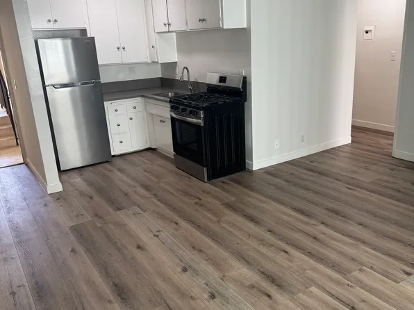 948 11th St #5-D, Santa Monica, CA 90403