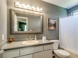 530 Stoneridge Dr, Moore, OK 73160