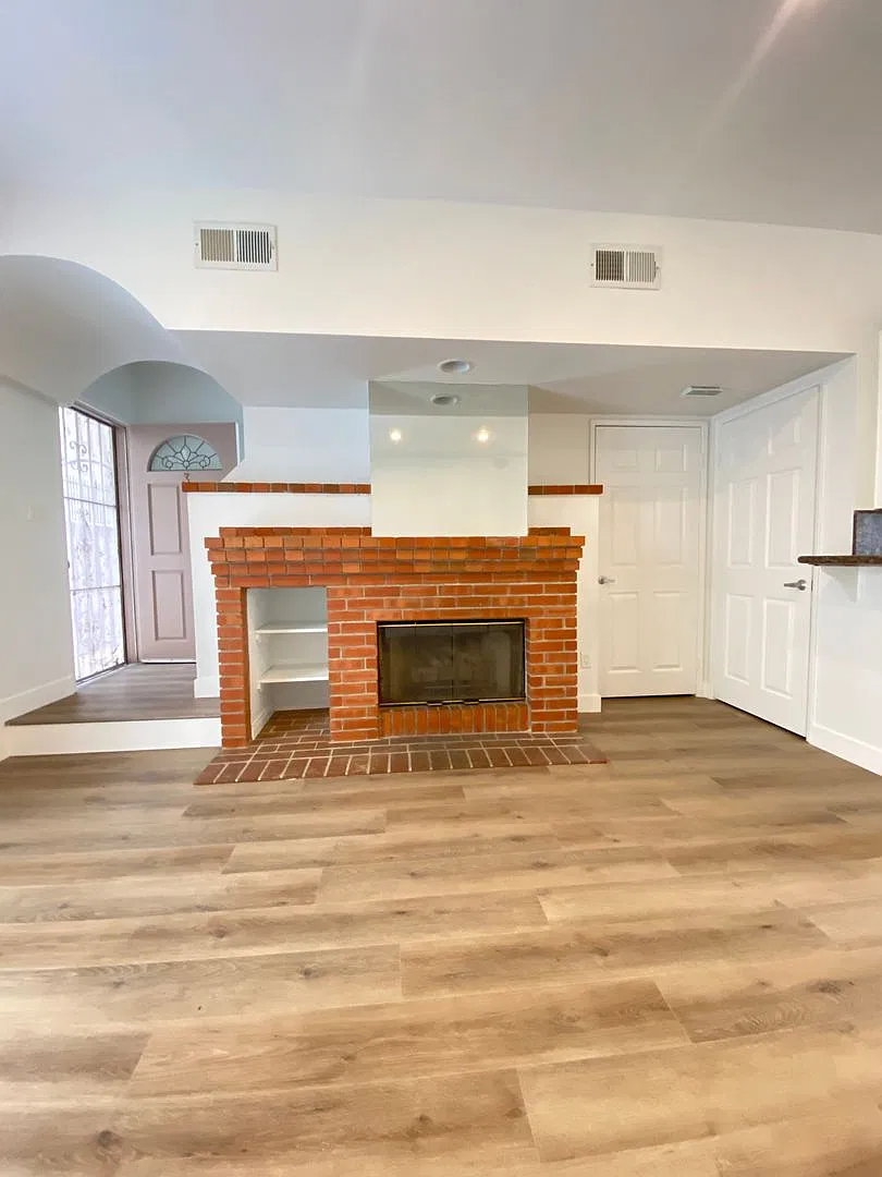 10761 Lawler St #3 — Photo 4