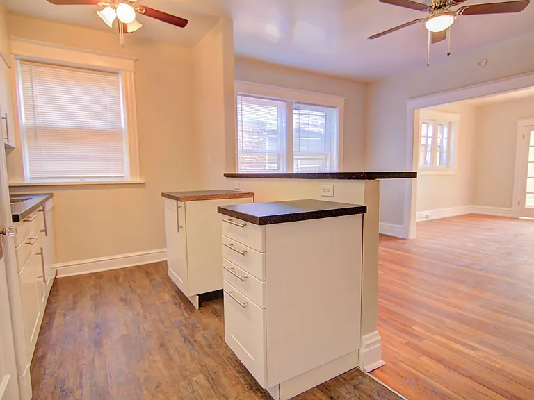 3139 Halliday Ave — Photo 10