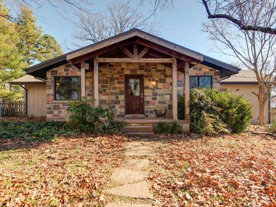 1044 Andrews Road, Sparta, MO, 65753
