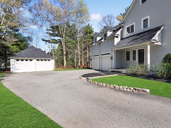 2nd image of 3 Brattle Rd