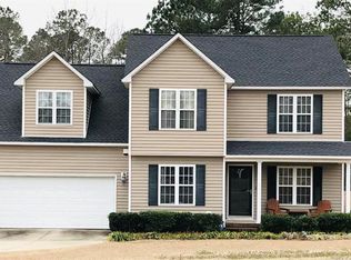 270 Fallingleaf Dr, Raeford, NC 28376