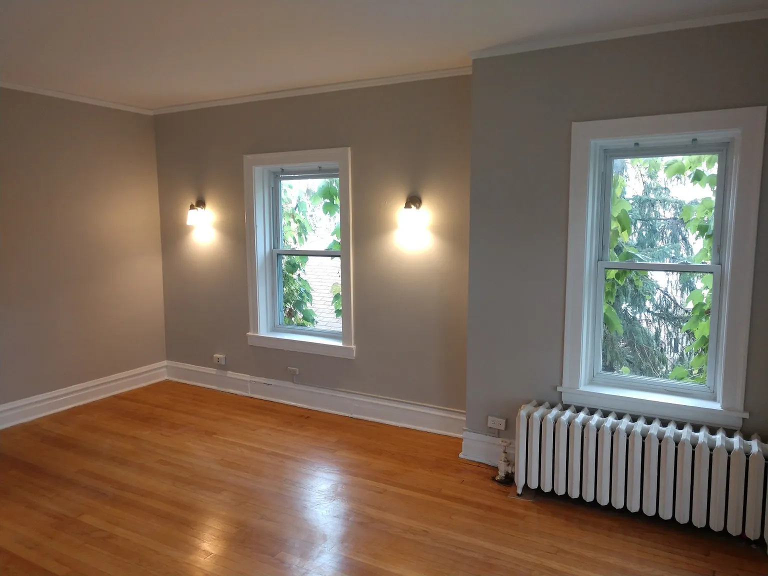 2 bed, 1400 sqft, $2,000 — Photo 2