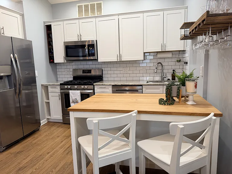 4406 Baker St #1 — Photo 3