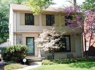 363 Moross Rd, Grosse Pointe Farms, MI 48236