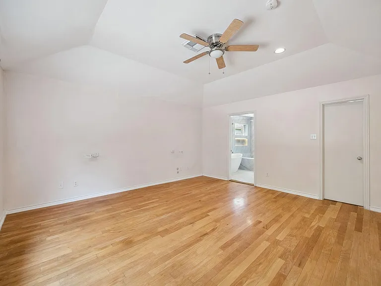 10314 Olympia Dr — Photo 12