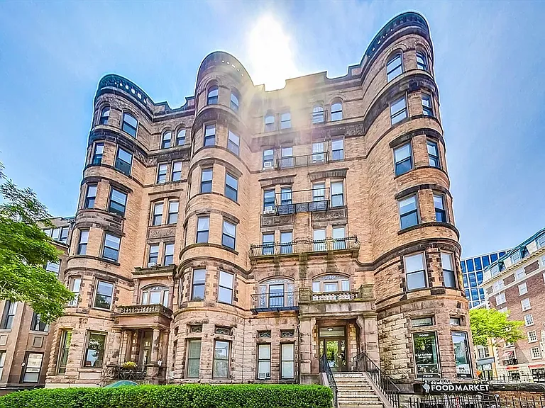 362 Commonwealth Ave #2J — Photo 10