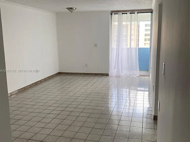 5050 NW 7th St #Penthouse 5 — Photo 8