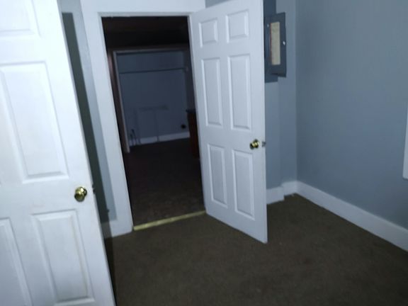 3rd image of 707 W Gladys St
