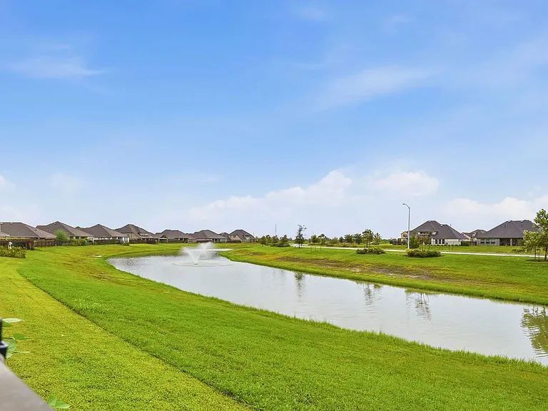 15551 Blue Lake Dr — Photo 25