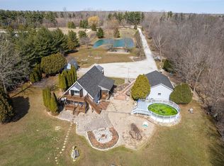 9511 Lost Bridge Rd W, Andrews, IN 46702