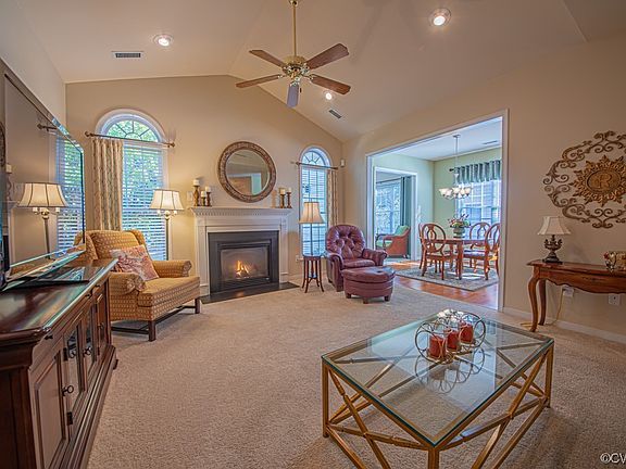 3rd image of 3817 Middletown Way
