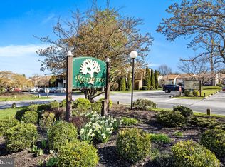 1108 Raintree Ln, Malvern, PA 19355