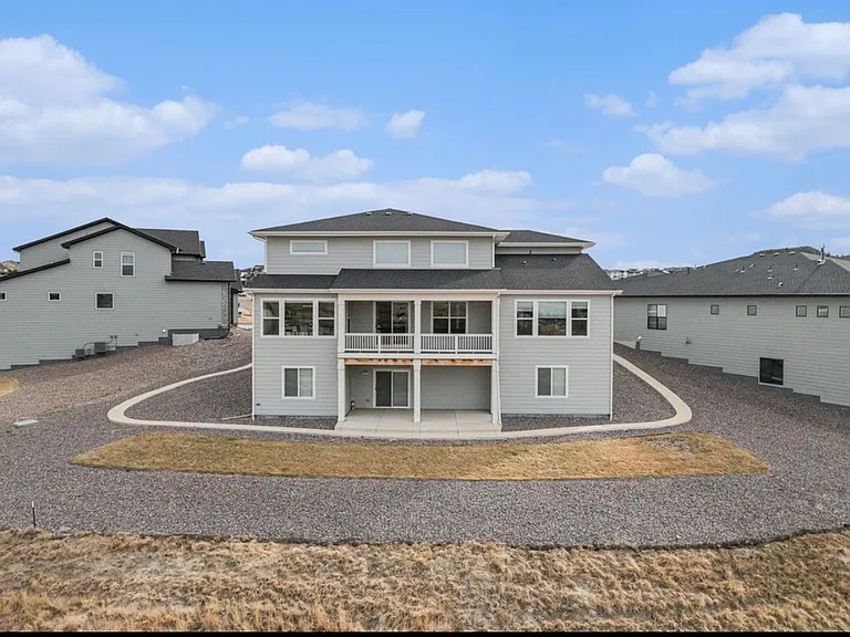 255 Rogers Ct — Photo 14
