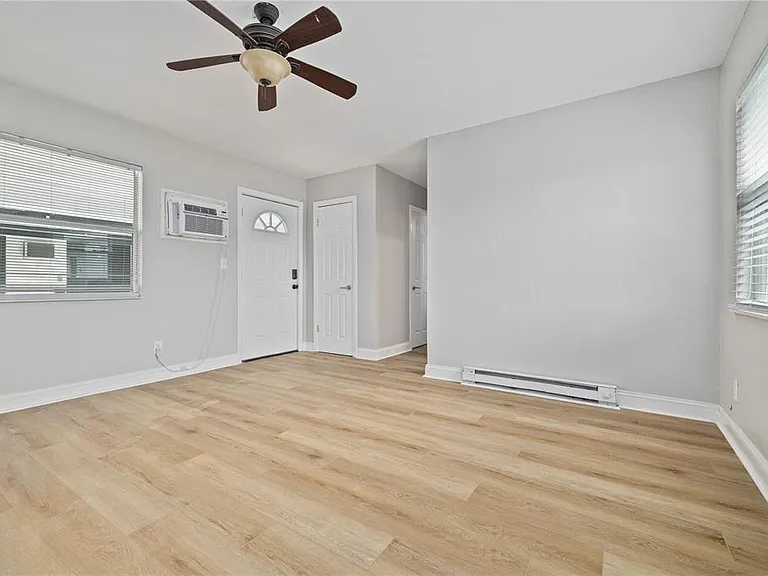 917 30th Ave N #1 — Photo 6