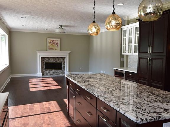2nd image of 28177 Sherwood Dr
