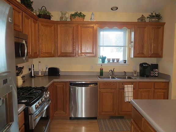 5th image of 2823 Cypress Ln