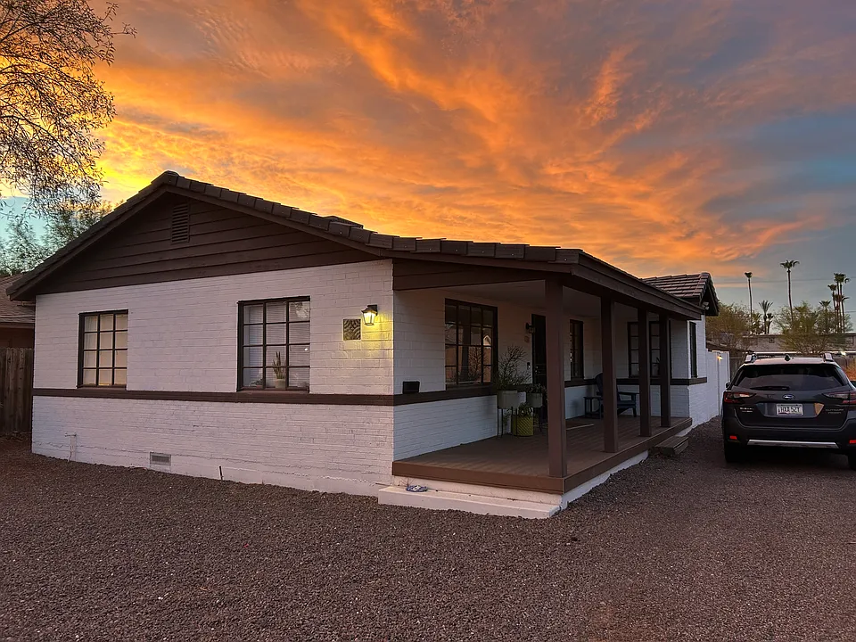 326 W Highland Ave