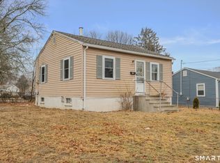 275 Midway Oval, Groton, CT 06340